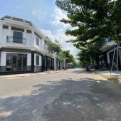 Bán Nhà Đường D8 Phường Hòa Lợi TP. Bến Cát Tỉnh Bình Dương

Diện tích 5x16 Thổ cư 100%