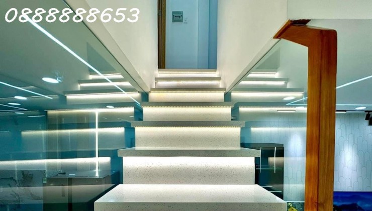 CHỦ CẦN BÁN GẤP THANH LÝ 10,8 TỶ ,7 TẦNG ,NGUYỄN QUÝ ĐỨC 60 MV,DÒNG TIỀN 60 TR THANG