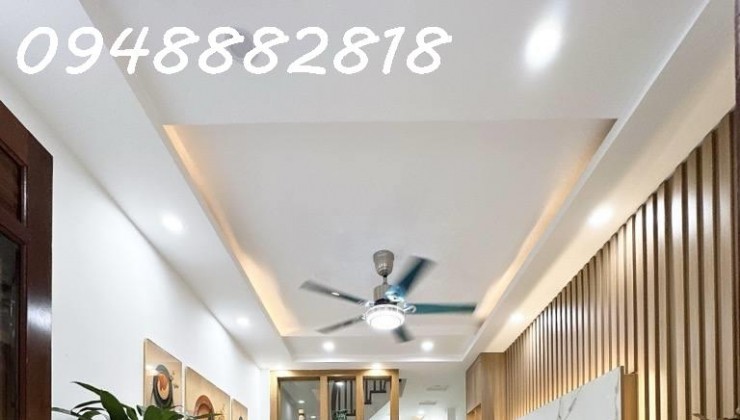 Tây Hồ 37m2, 5 tầng, MT 3.2m phù hợp Vừa ở và kinh doanh