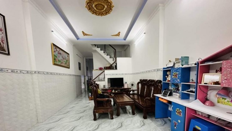Bán nhà đẹp 2 tầng đường Hoàng Hữu Nam, Quận 9, sổ riêng 65m2, giá 4,4 tỷ