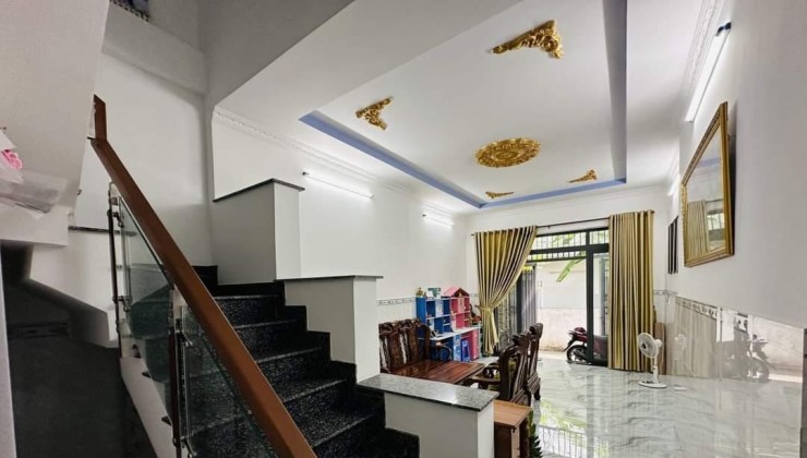 Bán nhà đẹp 2 tầng đường Hoàng Hữu Nam, Quận 9, sổ riêng 65m2, giá 4,4 tỷ