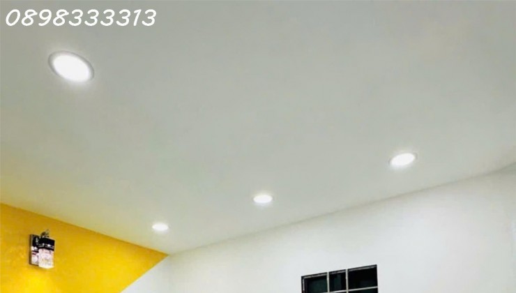 Cho nữ thuê phòng 2,5tr, 20m2, phòng ở được 2 người. Phòng nằm đường mặt tiền Văn Cao, an ninh 24/7