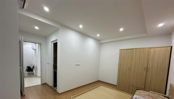 Cần bán căn hộ 75m², 2 phòng ngủ, 2 phòng vệ sinh tại FLC Star Tower, giá khoảng 4 tỷ - Quang Trung Hà Đông