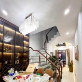 Bán nhà bên phố Trần Phú 50m vỉa hè hoạt động đỉnh trước mặt rộng lớn chỉ nhỉnh 13,3 tỷ việt nam đồng.
