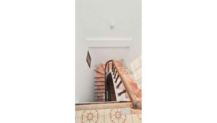 Dành cho bác nào thích nhà dân xây, xe ô tô chạy thông! Bán nhà Ngọc Lâm, gần cầu Chương Dương, 60m2, gara ô tô, 11.65 tỷ