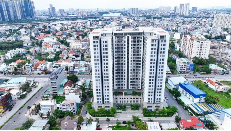 Cần bán căn hộ 2PN, diện tích 76m² tầng cao, view thoáng mát, yên tĩnh.