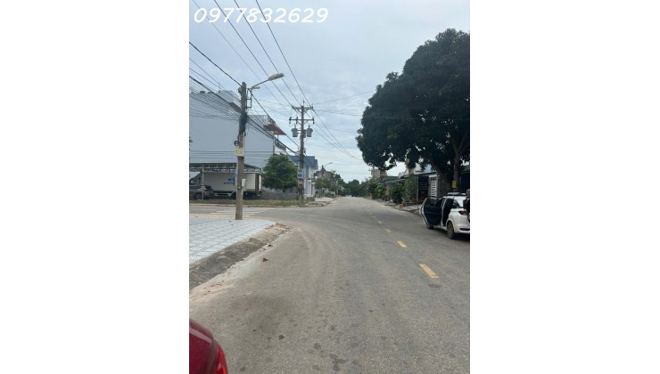 Bán nhà Đường Âu cơ - Tân An - TX LaGi giá đầu tư